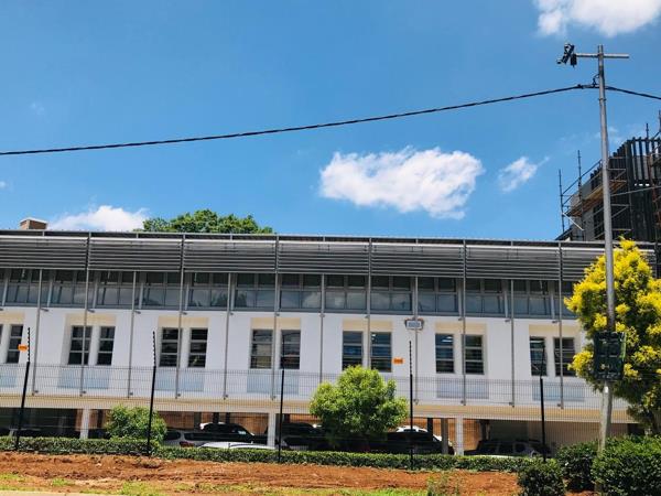 230  m² Commercial space