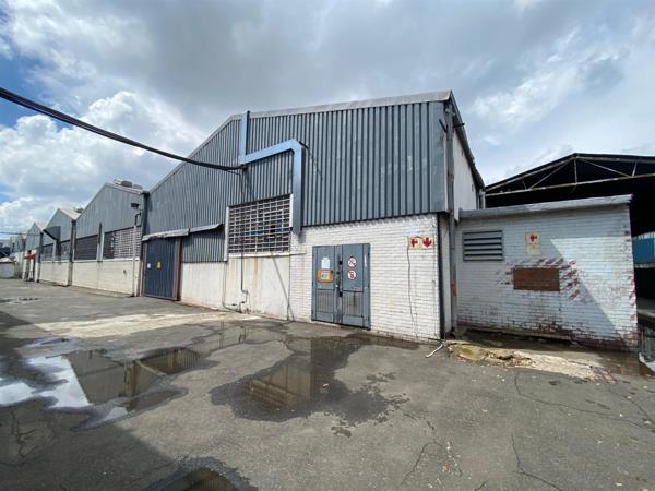 1 915  m² Industrial space