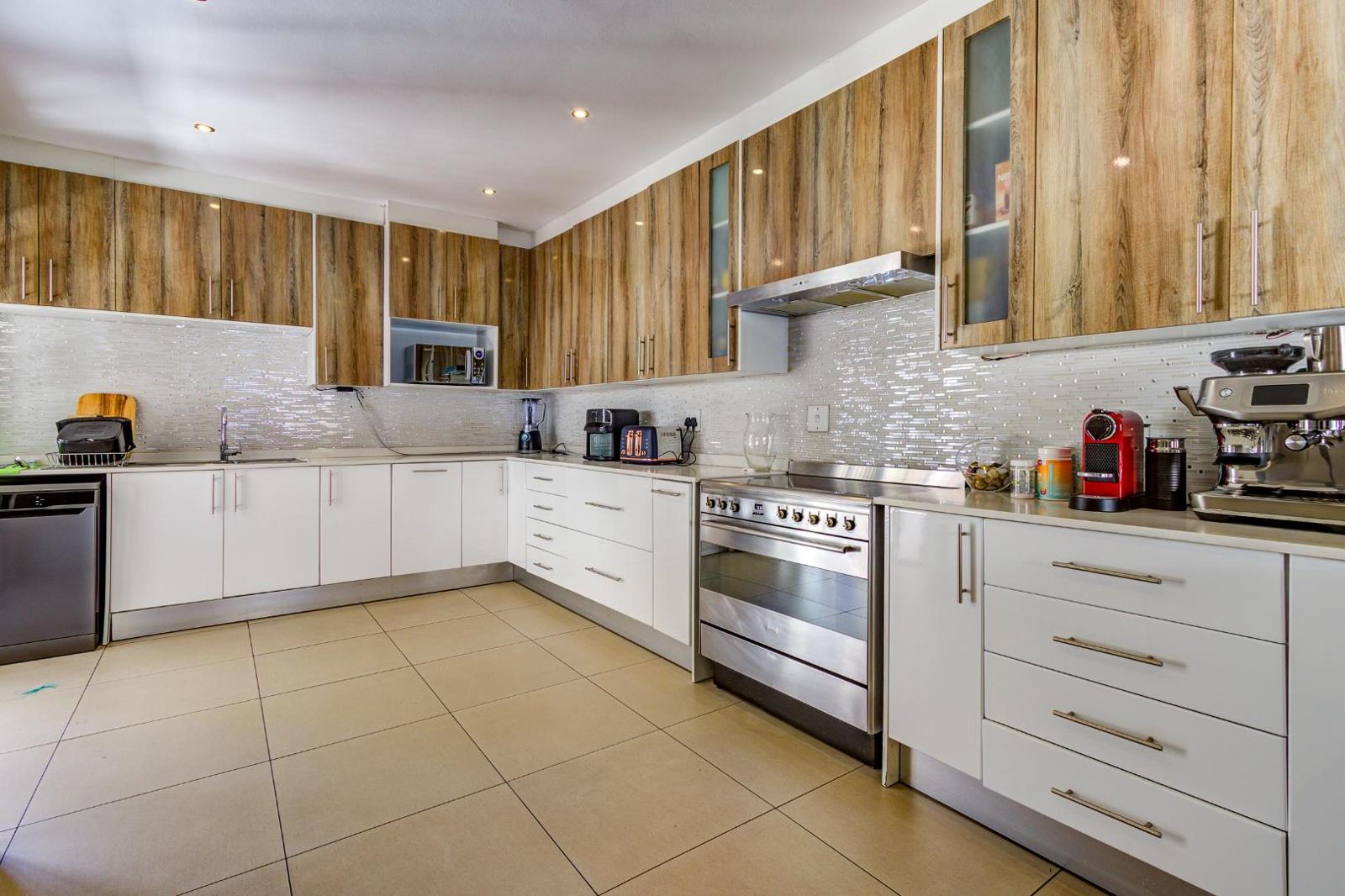 4 Bedroom House in Benoni CBD