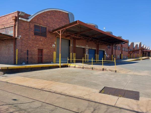 7 000  m² Industrial space