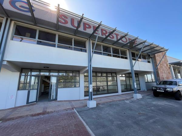 93  m² Commercial space