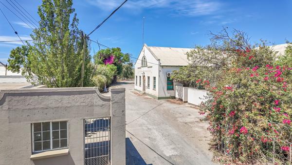 10 884  m² Commercial space