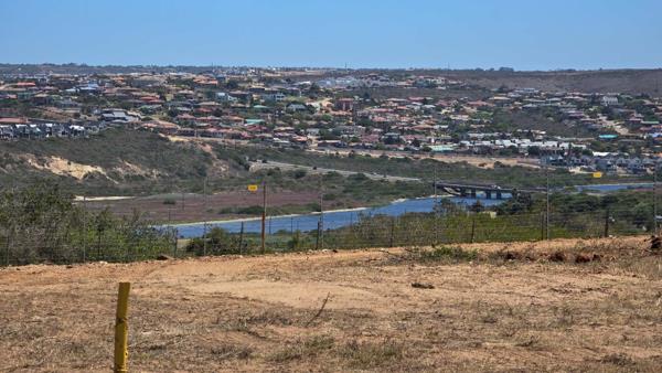 744 m² Land