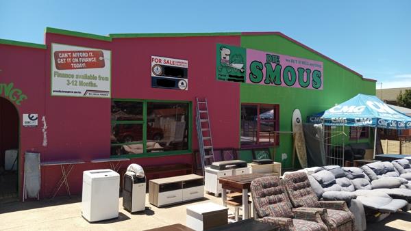 242  m² Commercial space