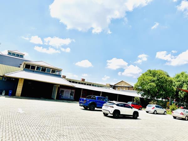 86  m² Commercial space