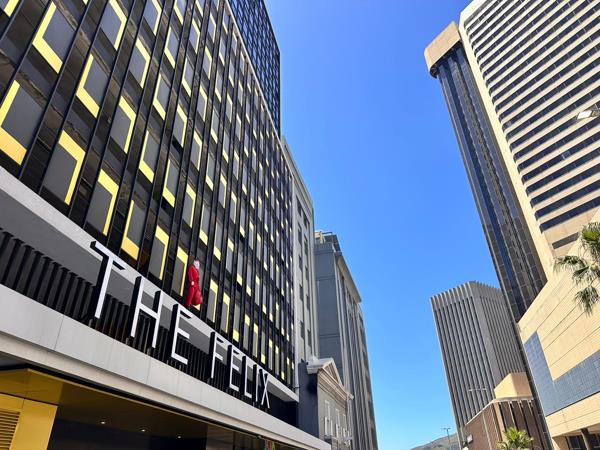 504  m² Commercial space