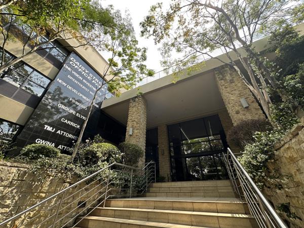 109  m² Commercial space