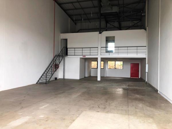 279  m² Retail Space