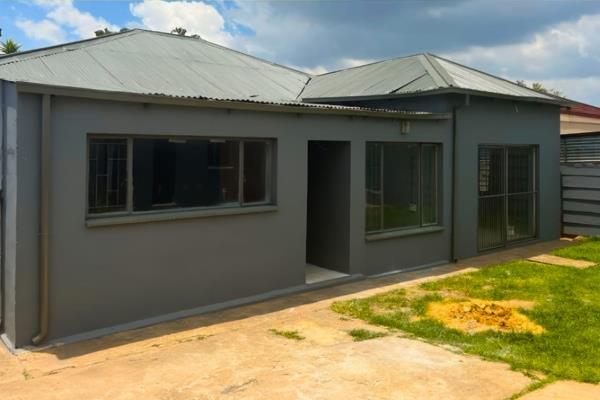 6 Bedroom House
