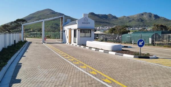 600 m² Land in Kommetjie