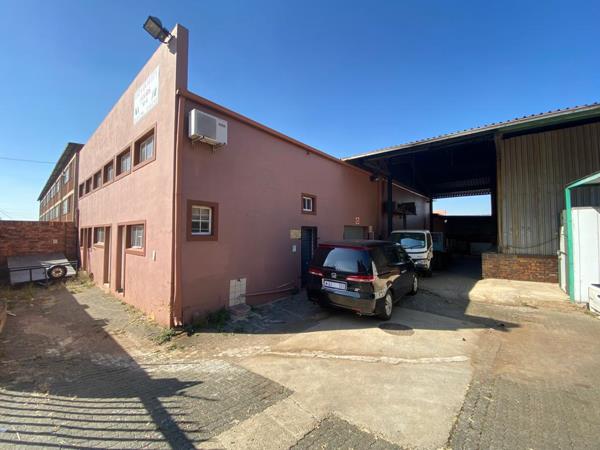 472 m² Industrial space