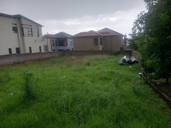 408 m² Land