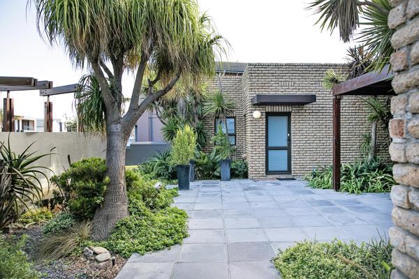 1 Bedroom Garden Cottage