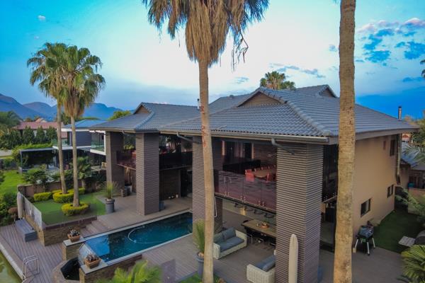 5 Bedroom House