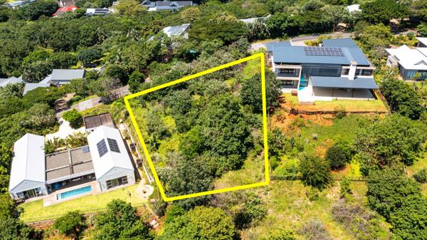 1 438 m² Land