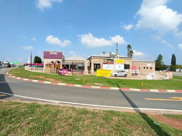 180  m² Commercial space