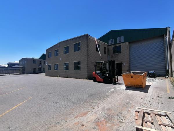 600  m² Industrial space