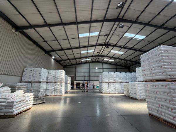 4 200  m² Industrial space