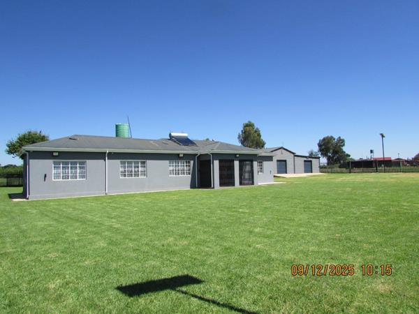 8.3 ha Commercial Farm