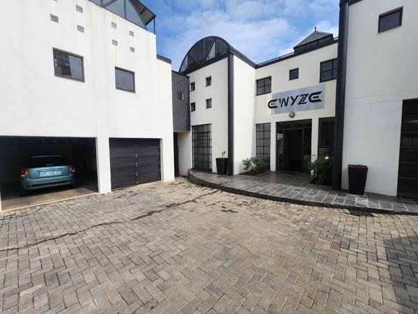 369  m² Commercial space