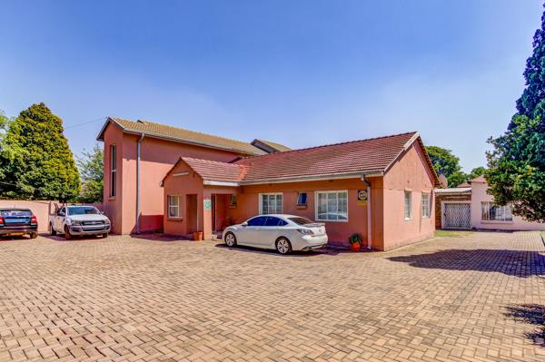 9 Bedroom House
