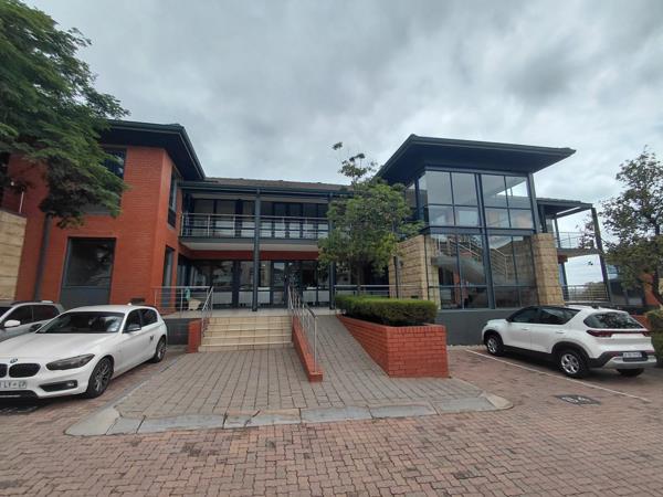 530  m² Commercial space