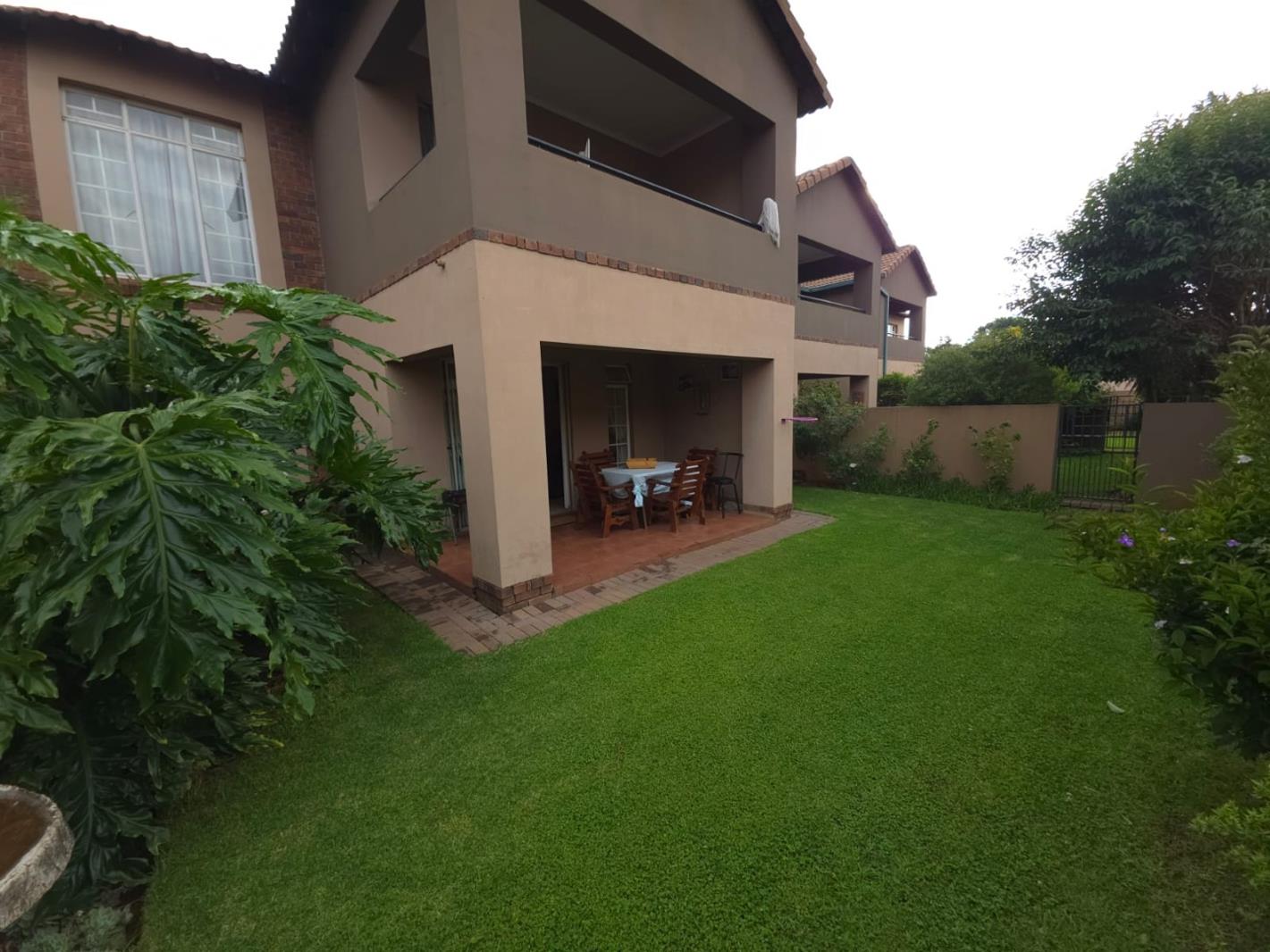 2 Bedroom Townhouse in Brentwood Park