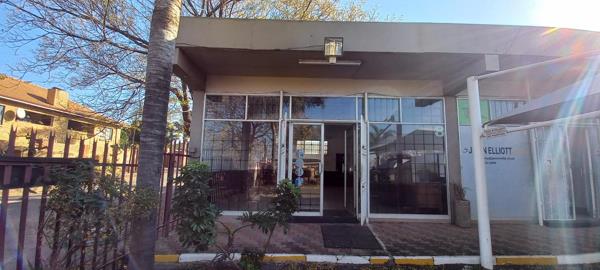 436  m² Commercial space