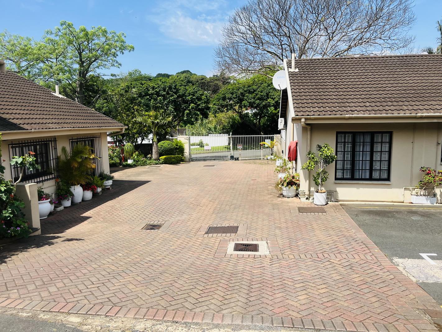 2 Bedroom Simplex for sale in Umgeni Park | T5331598 | Private Property