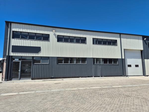 556  m² Industrial space