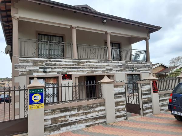 10 Bedroom Apartment