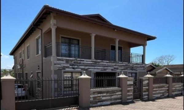 10 Bedroom Apartment