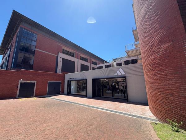 376  m² Retail Space