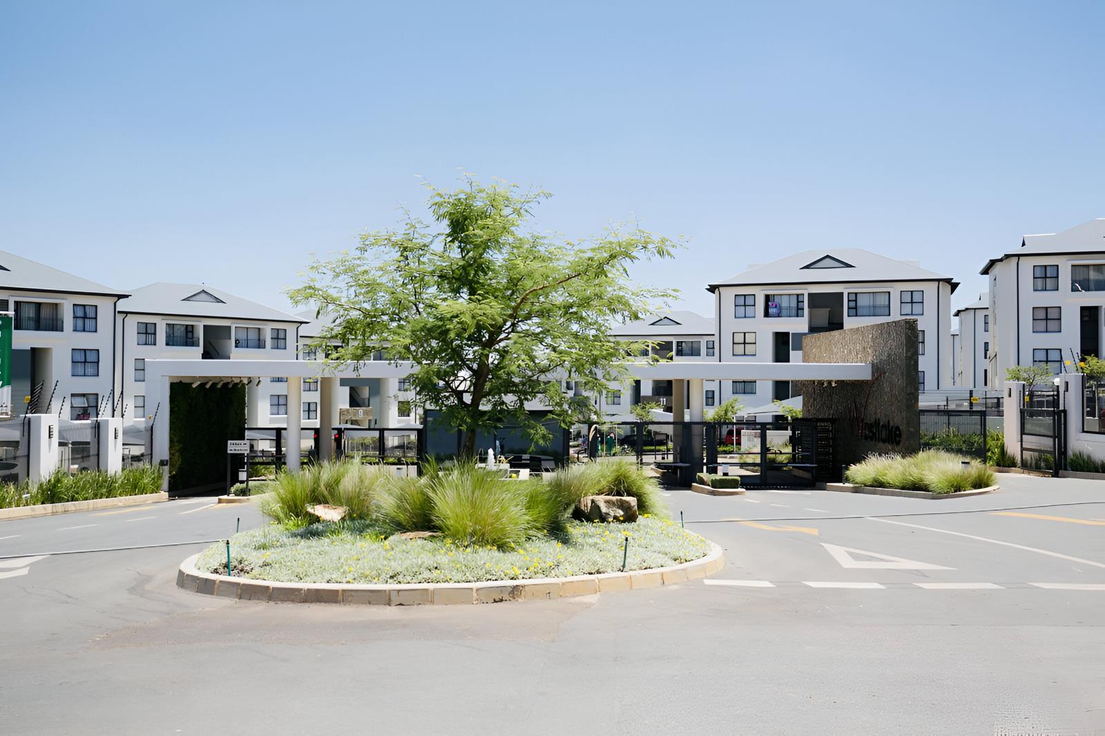 3 Bedroom Apartment in Greenstone Hill