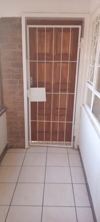 1 Bedroom House