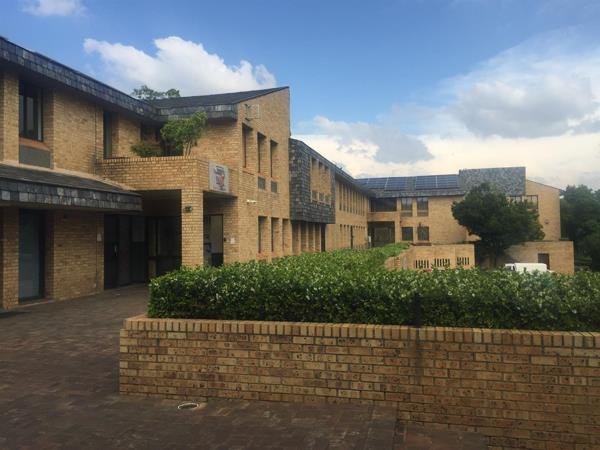 186  m² Commercial space