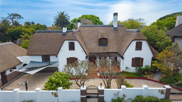 6 Bedroom House