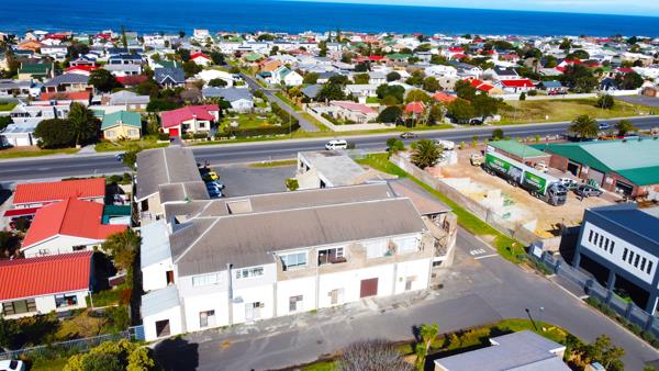 92  m² Commercial space