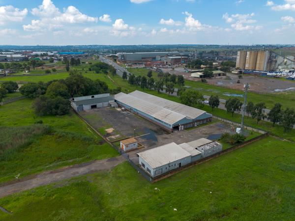3 000 m² Commercial space