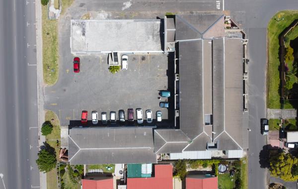 125  m² Commercial space