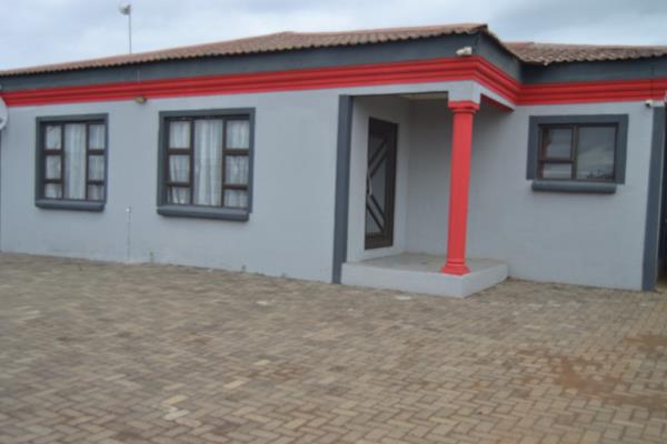 2 Bedroom House
