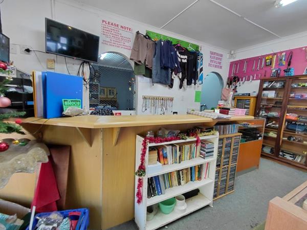 240  m² Commercial space