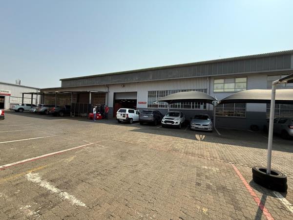 1 882  m² Industrial space