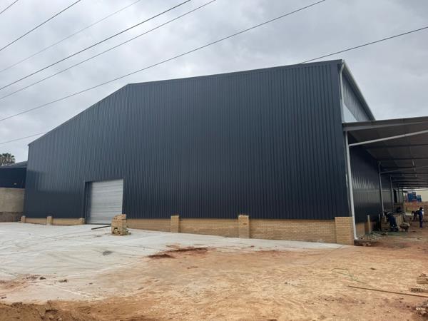 2 100  m² Industrial space