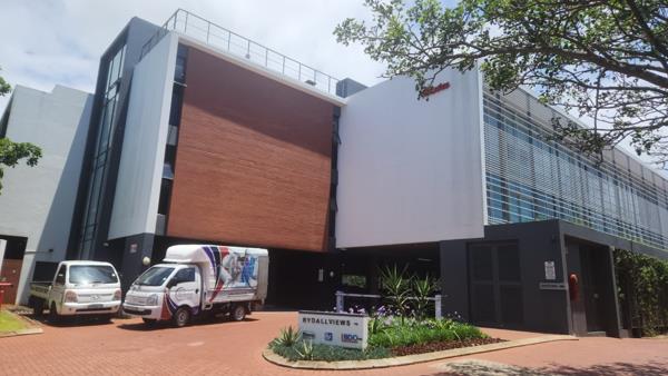 251  m² Commercial space