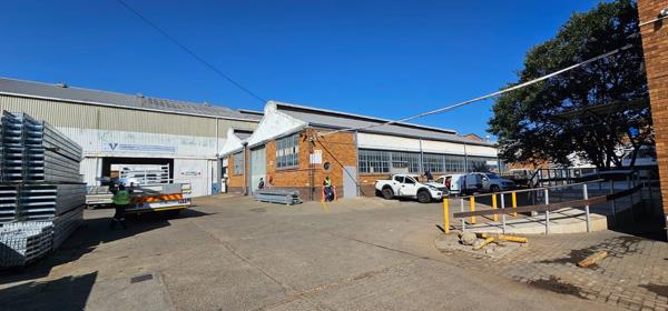 9 130 m² Industrial space