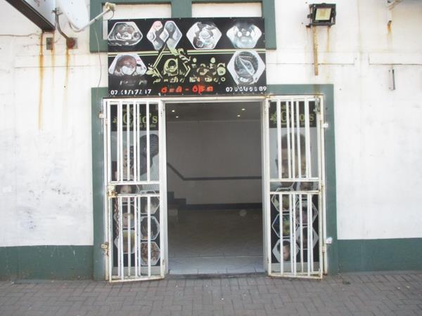 39  m² Retail Space