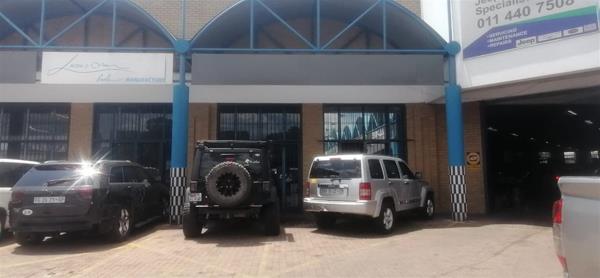 142  m² Industrial space