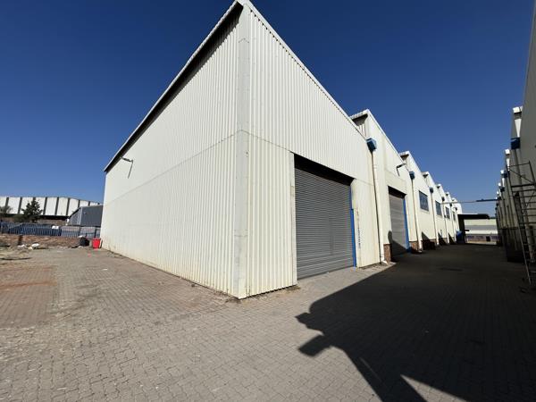 1 972  m² Industrial space