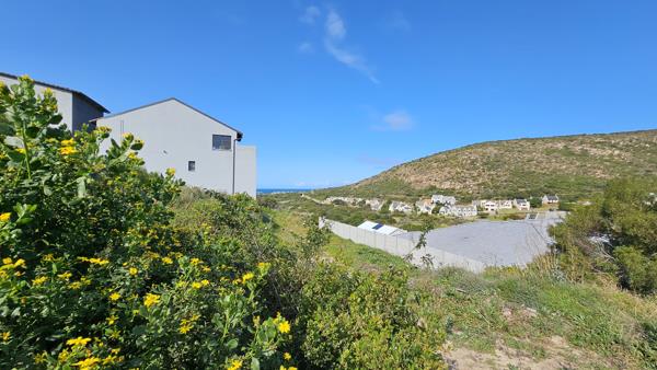 814 m² Land